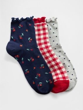 GAP NWT 3 Pair Quarter Crew Ruffled Cuff Socks- Women Fits All Sizes